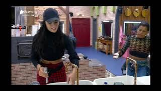 Aline gets Jealous when Dayane tells her she dreamt of Rosalinda