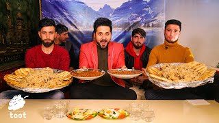 Afghan Food Challenge - Episode 12 / چلنج خوردن ملنگ پلو و لوبیا با مشت