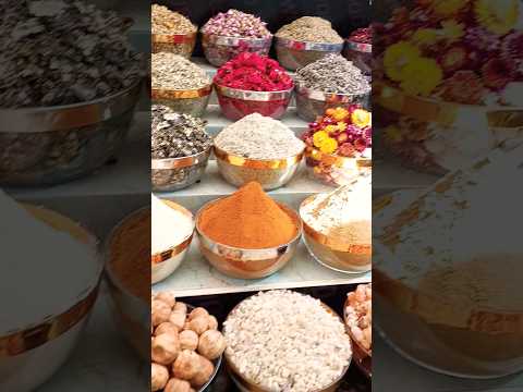 What is this? 🤔😍😁 Can someone explain🦭🦧🤦#subscribe #viral #dubai #spices #market