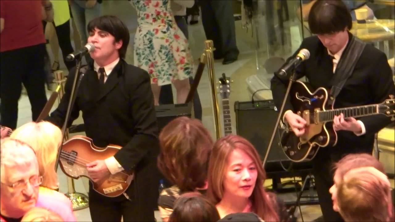 REGAL PRINCESS.... Beatles Maniacs Dance Party at The Piazza on board