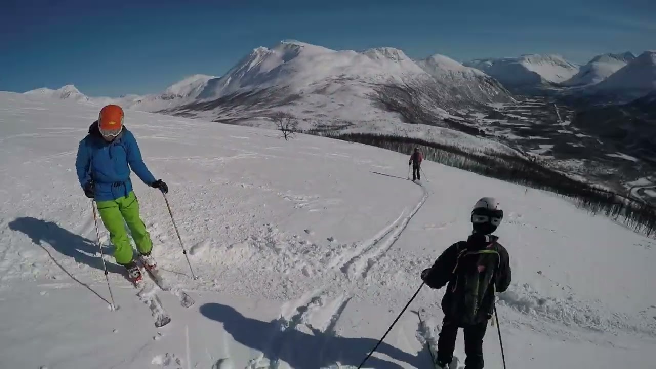 Narty w  Norwegii, Skituring in Norwey.  Perstinden Nordkjosbotn, Lyngenalps