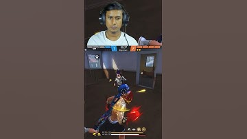 1vs4 🤯 Cs ranked Charge Buster Hacker Level Clutch !! On Live 😱🔥 #shorts #freefireshorts