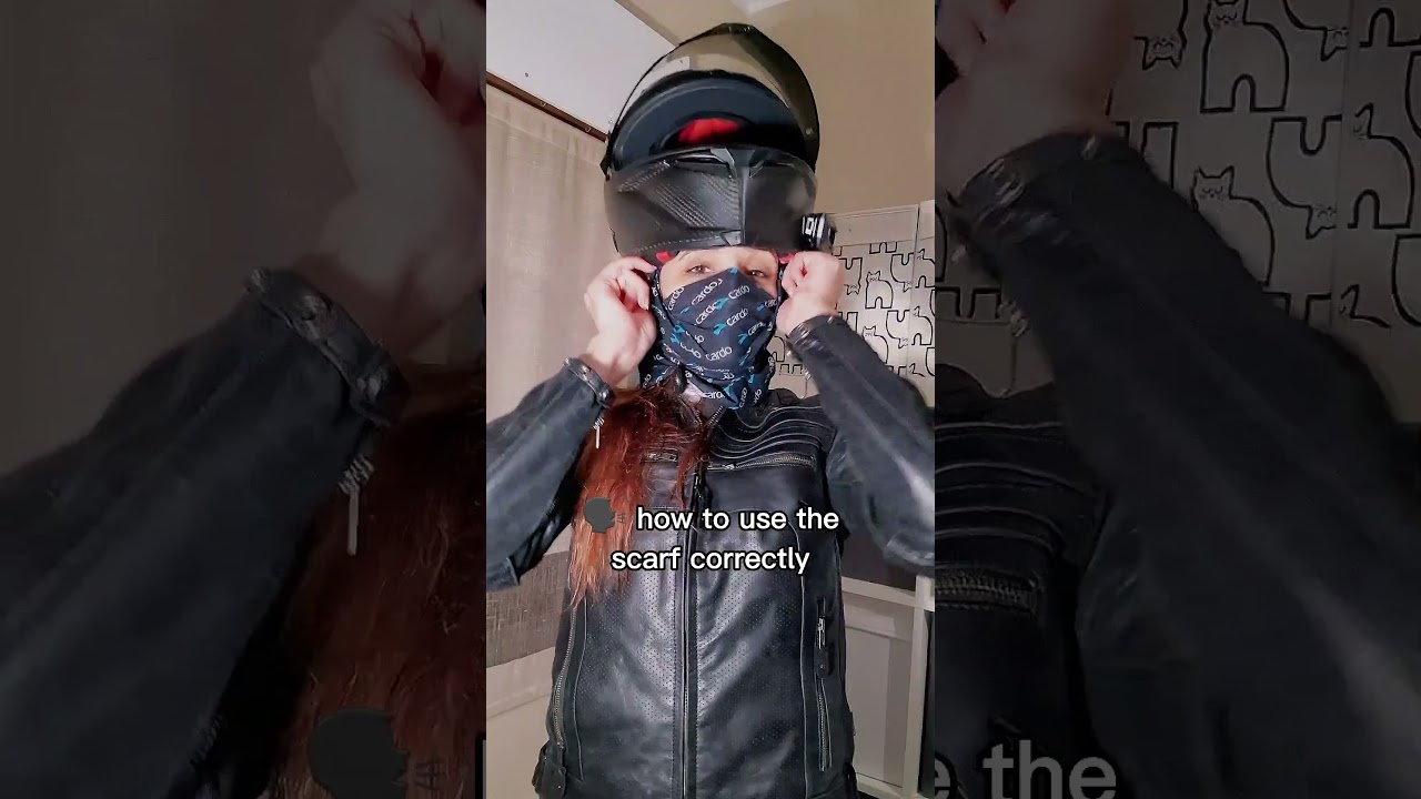 Tricks to ride a motorcycle! How to use the scarf!
