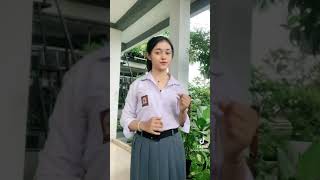 anak SMA joget setelah kena muncrat di muka