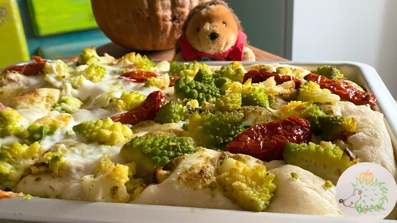 Come farcire la pizza con con cavolfiore romanesco pomodoro secco e pesto, ricetta facile