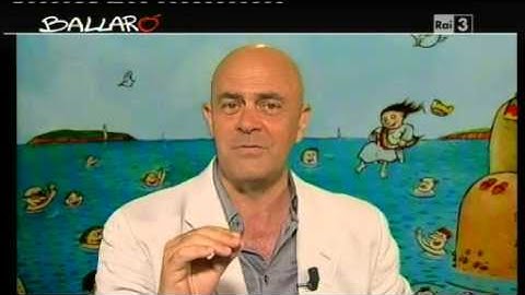 Ballarò - MAURIZIO CROZZA: "Giovanni, vai in ferie sul più bello?!" del 09/07/2013