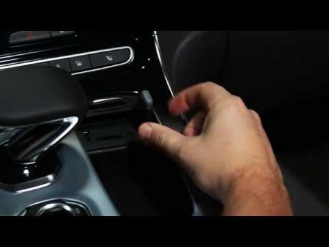 Vidéo: Comment puis-je lire des mp3 dans ma voiture avec aux ?