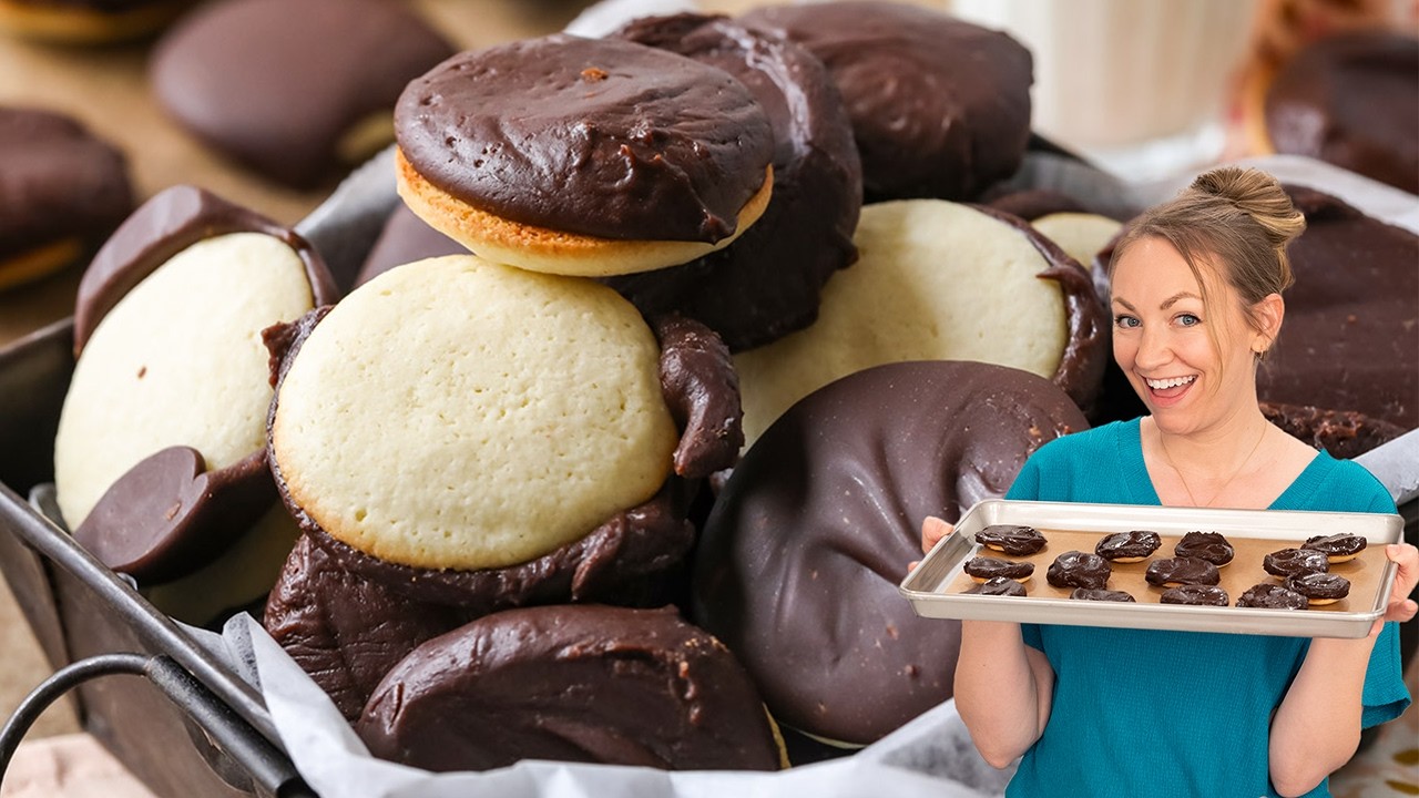 Berger Cookies: Fudgy Chocolate Topping a Cakey Vanilla Cookie