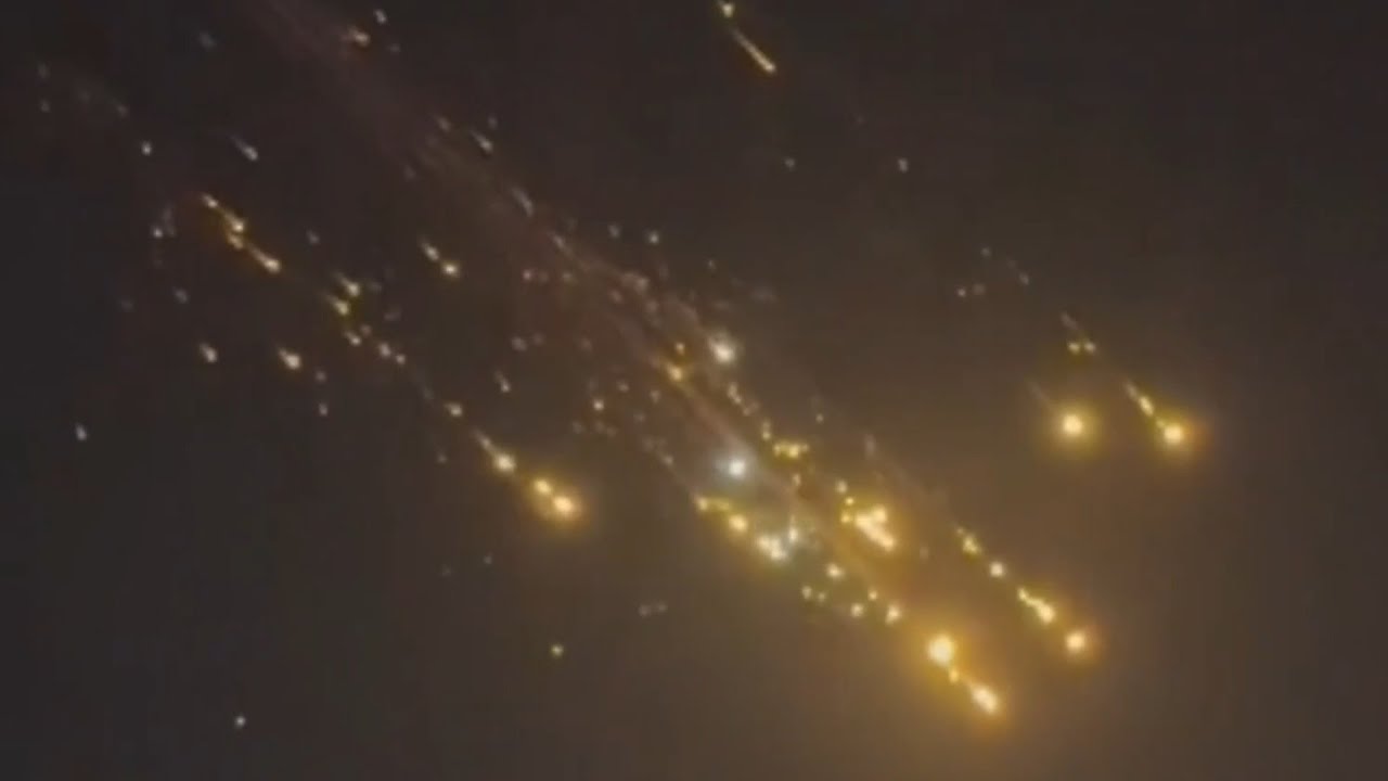 SpaceX rocket explodes over Texas during test flight - YouTube