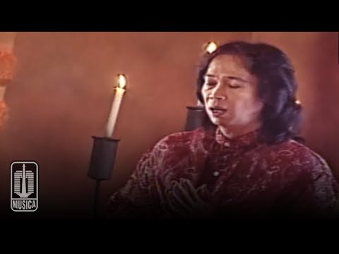 Video : Ketika Tangan dan Kaki Berkata by Chrisye ( Cpt. Taufiq Ismail )
