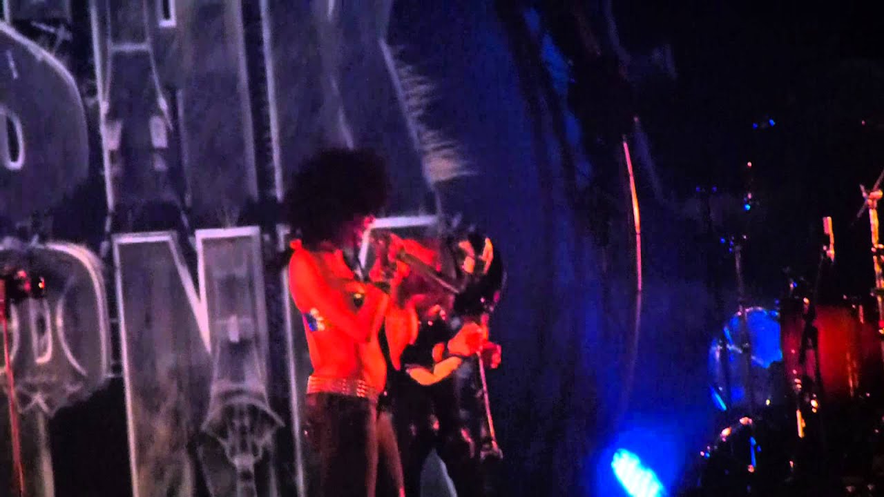 Shaka Ponk Let's Bang Lyon, Halle Tony Garnier YouTube Shaka Ponk Let's Bang Lyon, Halle Tony Garnier YouTube