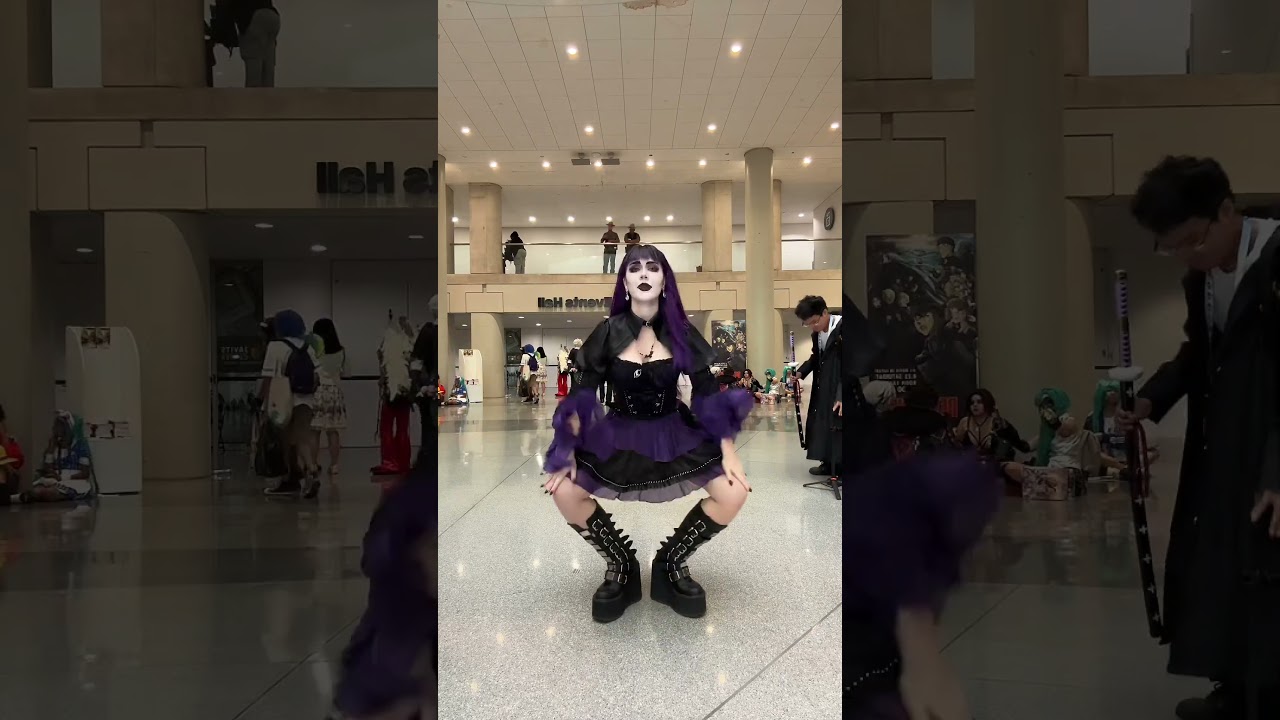 Dancing in Platforms in Cosplay😭 #dance #cosplay #monsterhigh #elissabat #cosplayer #cosplaygirl