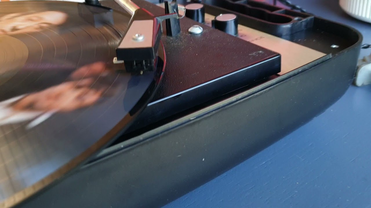 Electrophone France Electronique Poppy en action