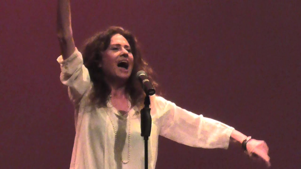 Gigliola Cinquetti - Lacrime in un oceano (Eurovision Gala Night Luxembourg 2015)