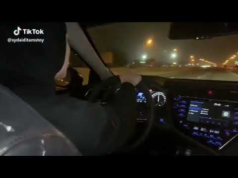 Чеченка в машине