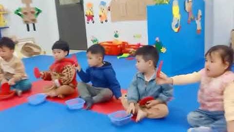 Nhận biết hình vuông hình tròn- Trường MN Hoà Bình- Đồng Hỷ- Thái Nguyên