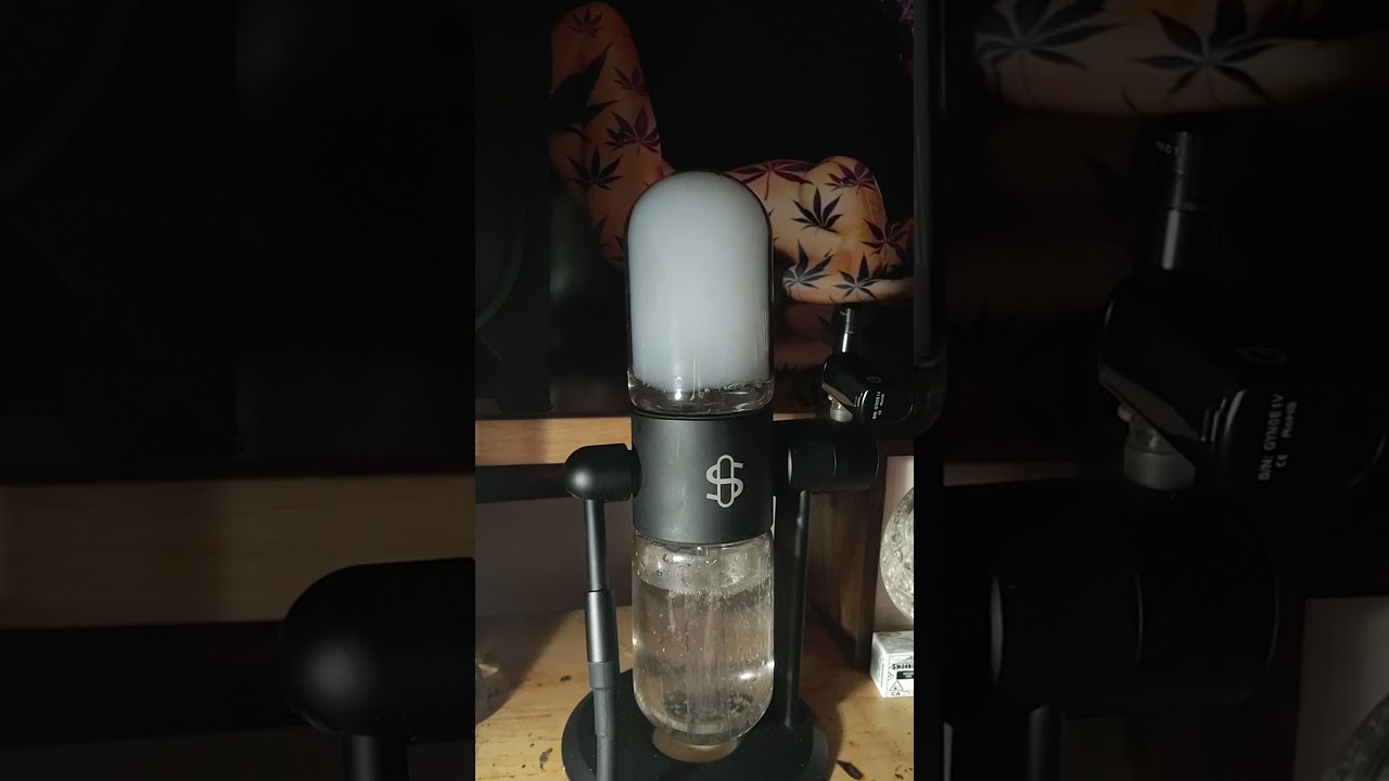 Stundenglass Gravity Bong, Glass Upstems, Gpen Connect & Smoakland Wedding Cake Crumble