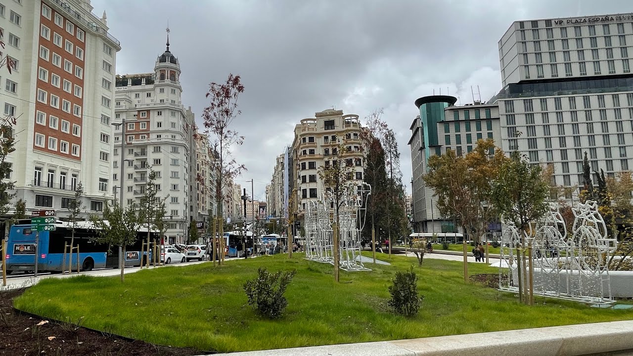 Recorrido por la nueva Plaza de España de Madrid YouTube