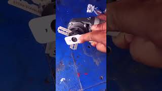 Knowledge of Using Razor Blades as an Angle Grinder Alternative for Cutting