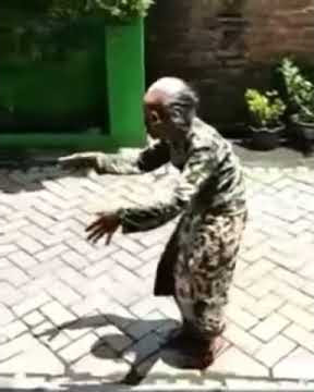 Video lucu cendol dawet versi nenek nenek
