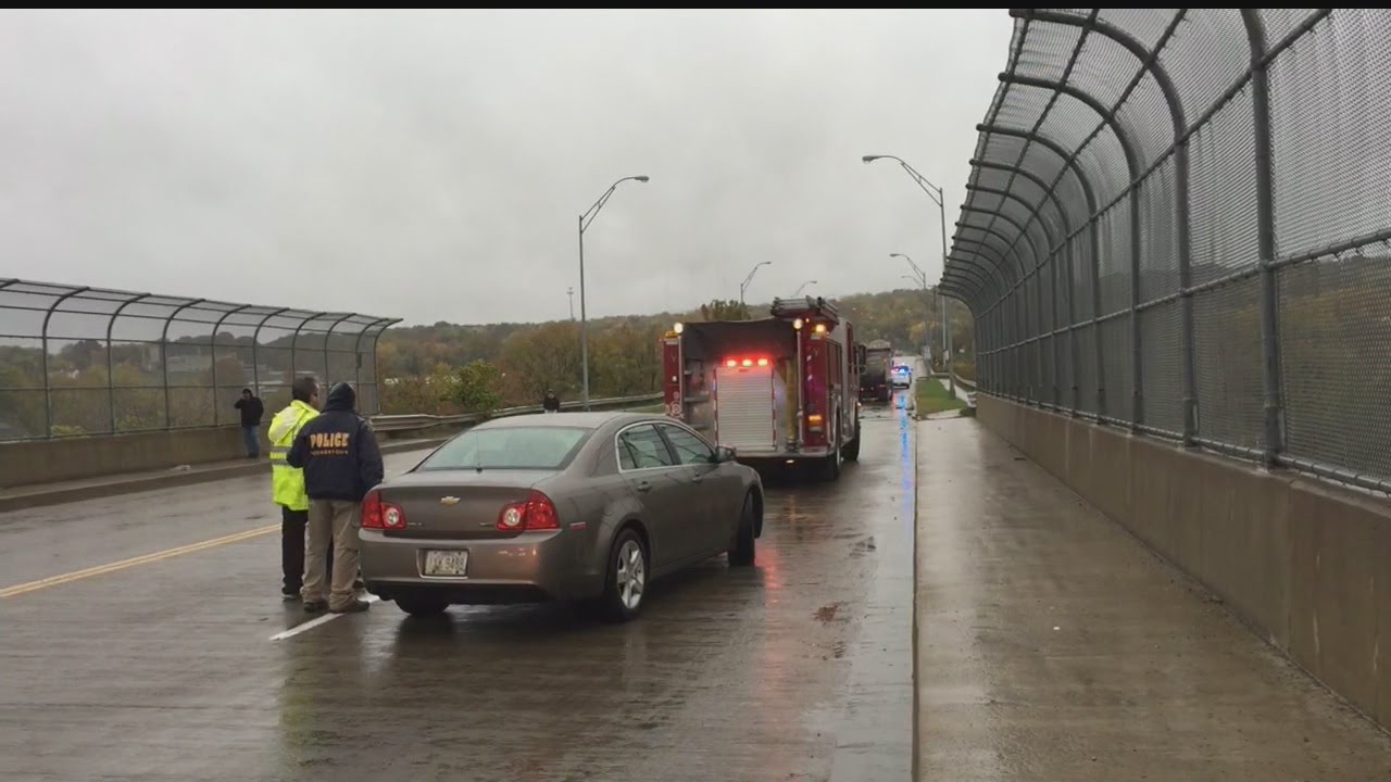 Accident closes Center Street bridge in Youngstown YouTube