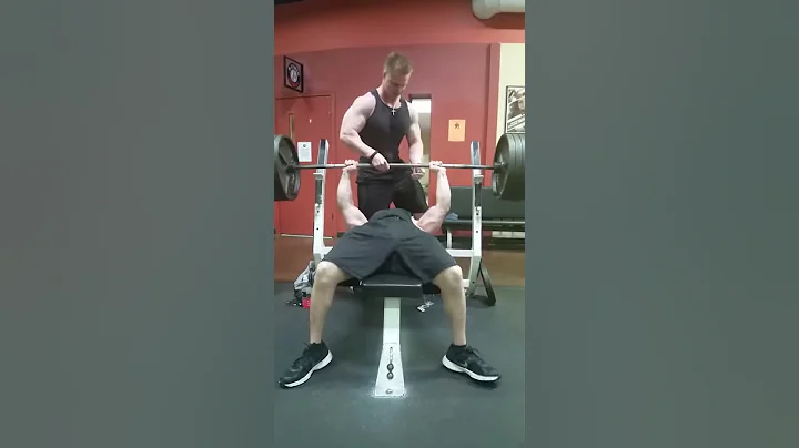 David Castor 405lb bench Press