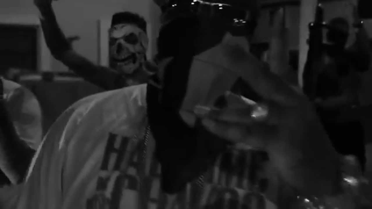 Ver Alex Fatt Ft. Getto & Eme Carrion - Why Lie? (Behind The Scenes) Dir By. El Goldi 'WARFilms' en YouTube Ver Alex Fatt Ft. Getto & Eme Carrion - Why Lie? (Behind The Scenes) Dir By. El Goldi 'WARFilms' en YouTube