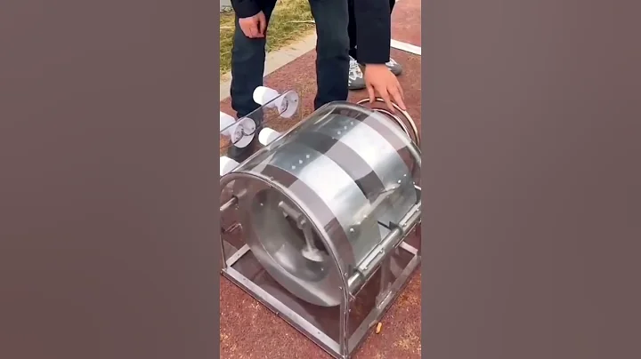 selfrunning magnet motor powering loads and is accelerating #shorts