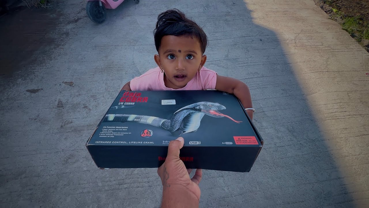 पप्पांनी मुन्नीला kobra नाग गिफ्ट दिला 🫣#भांडण 