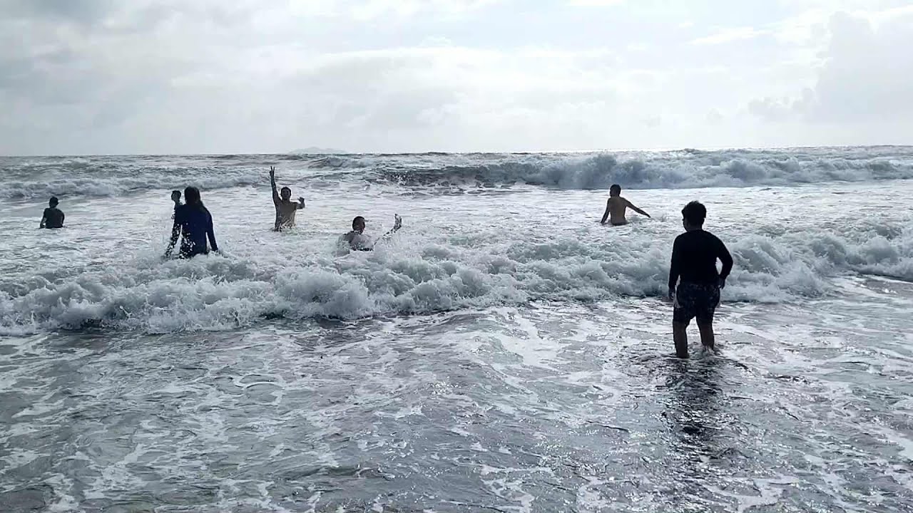 TAMPISAW SA DAGAT NA MALAKAS ANG ALON