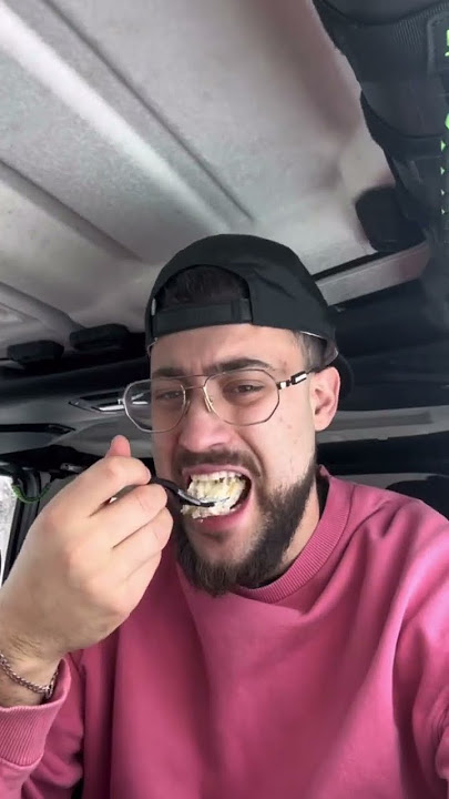 Trying Serbian food for the first time ever