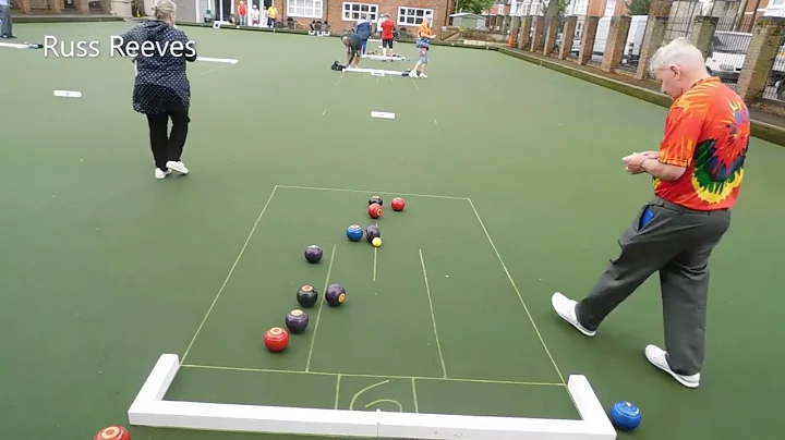 Short Mat Bowls   Great shots from the Terry Davis...