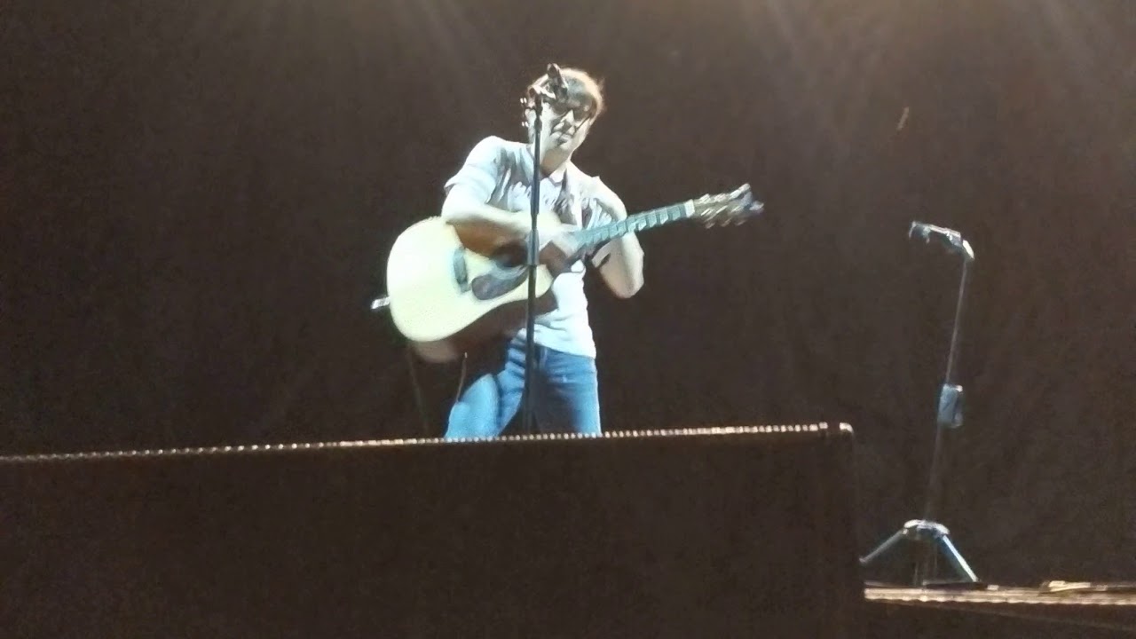 Weezer (Rivers Cuomo) Island In The Sun and Aha Take On Me cover at