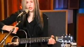 Video thumbnail of "Avril Lavigne - Don't Tell Me [acoustic] live [Sessions @ AOL] [April 12, 2004]  [HQ]"