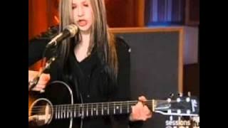 Avril Lavigne - Don't Tell Me [acoustic] live [Sessions @ AOL] [April 12, 2004]  [HQ]