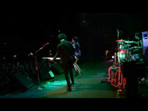 8/16 Yeah Yeah Yeahs  - Cheated Hearts @ The Fillmore 2004