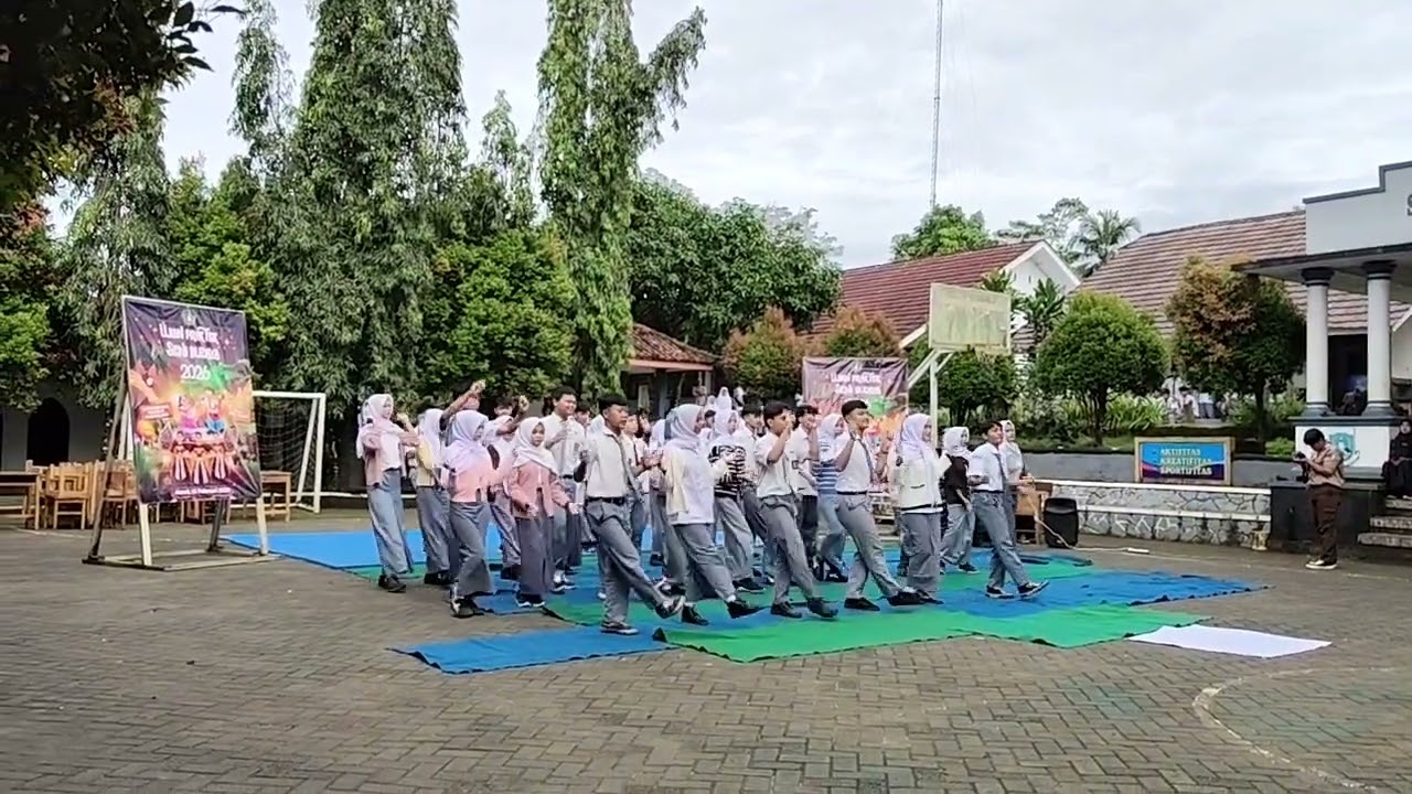 UJIAN PRAKTEK SENI BUDAYA.