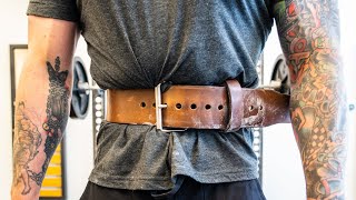 How Does a Weightlifting Belt Help You in the Gym?