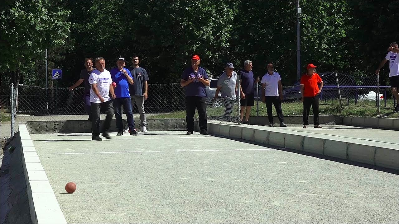 Održan tradicionalni turnir u balotama u naselju Banovci-Dunav