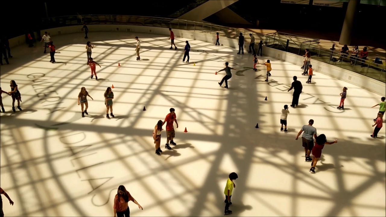 Galleria Dallas Ice Skating - YouTube