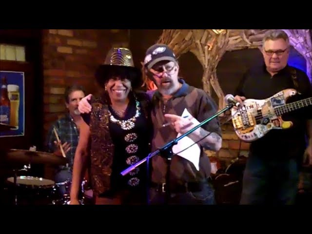 "The Blues Diva" ~ Clara Warrick - "Putting Allen Pettis in a Coma" with "One Eye Open" - 2/20/2019