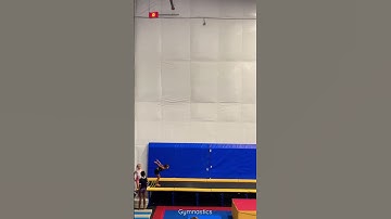 Roundoff back handspring back layout 🤸🏻‍♀️ #shorts