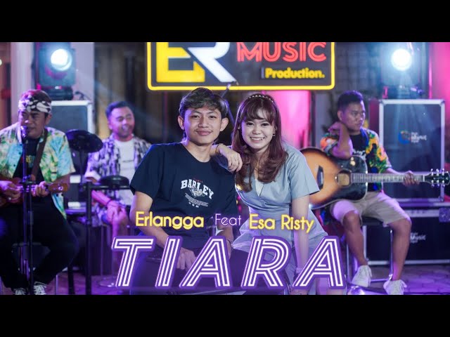 Esa Risty ft. Erlangga Gusfian - Tiara (Official Live Music) Jika kau bertemu aku begini class=