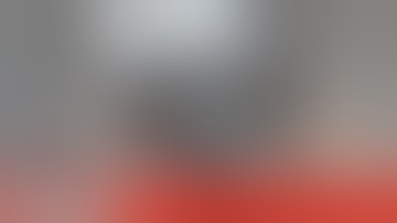 Ukrainian drones hunt Russian soldiers in foxholes before dropping bombs