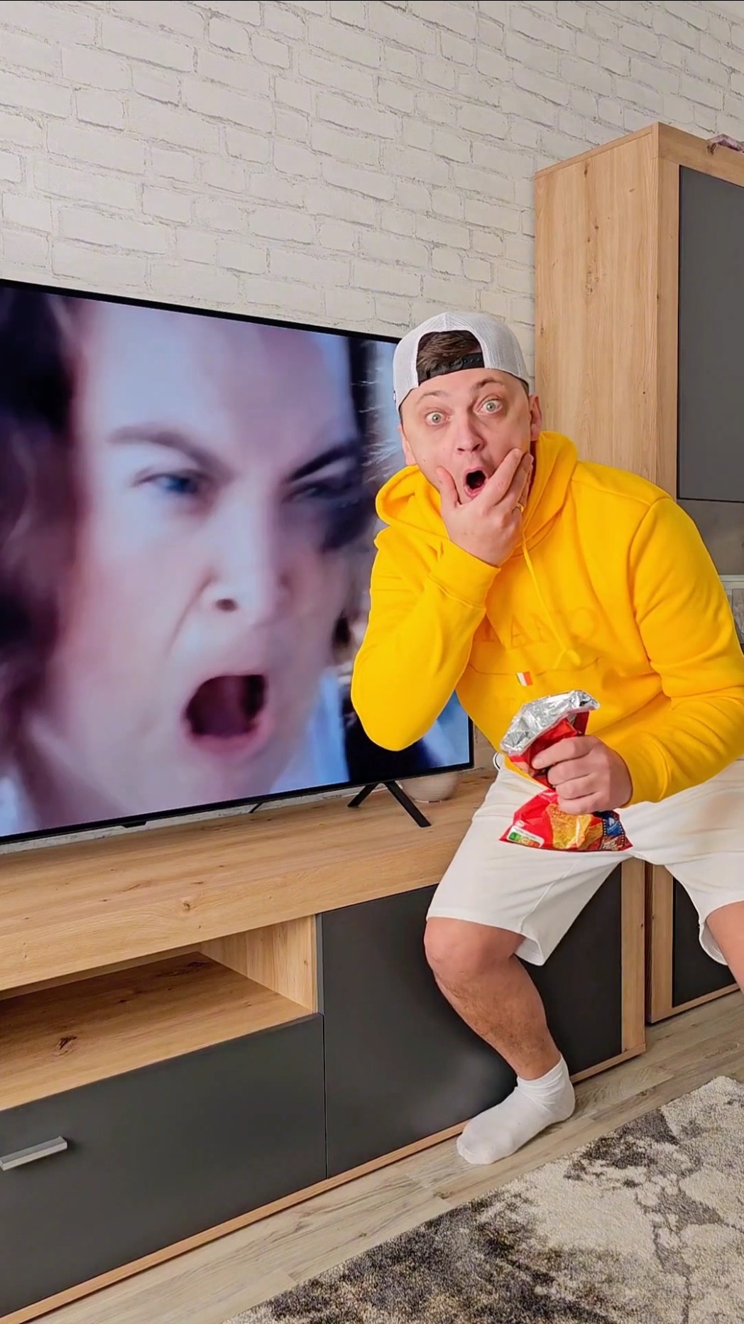 These are my Chips ? Funny Scene ?