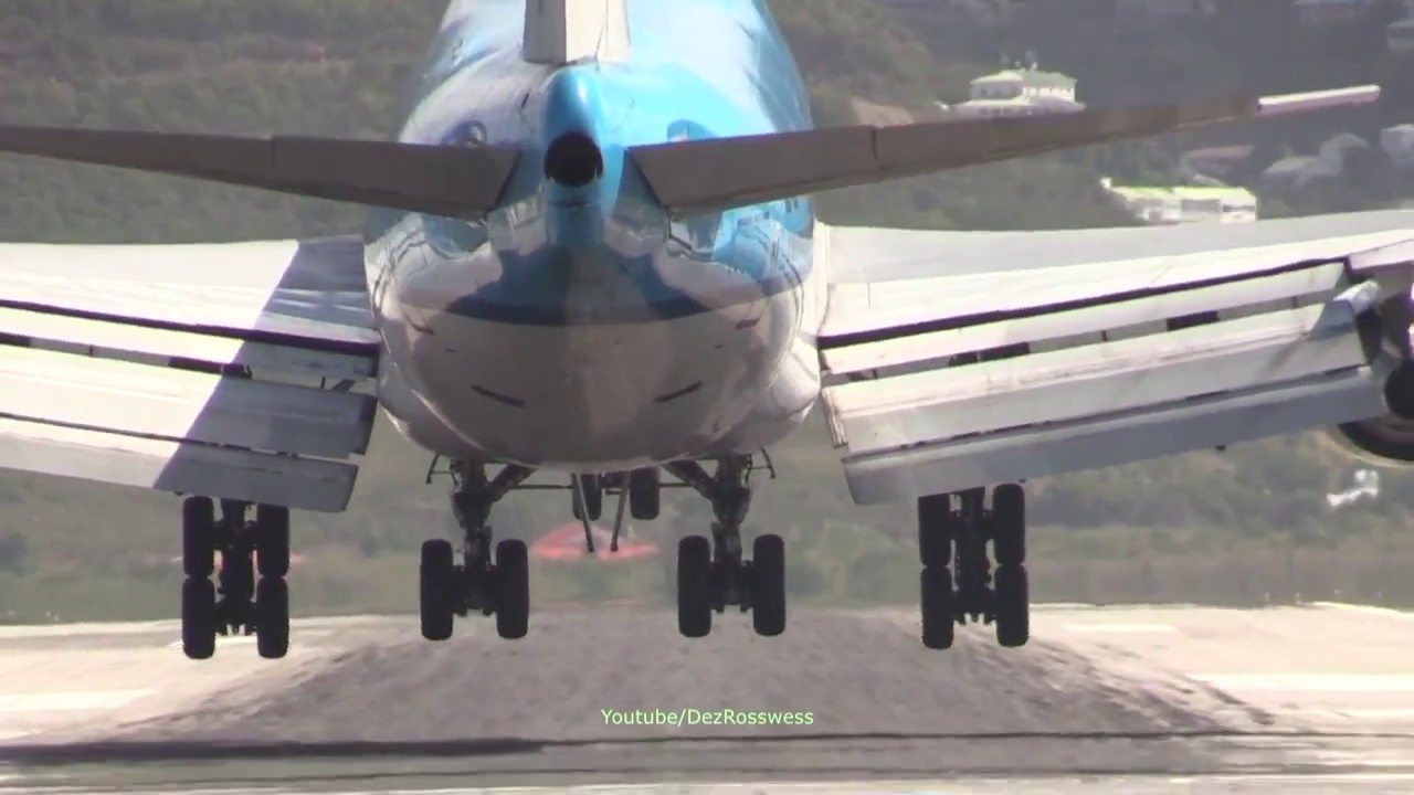2nd Last KLM 747 St Maarten flight, very fast take off