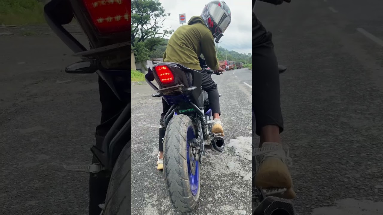 r15v3 Akrapovic exhaust sound 