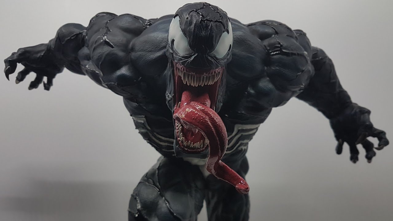 XM STUDIOS Venom statue. YouTube