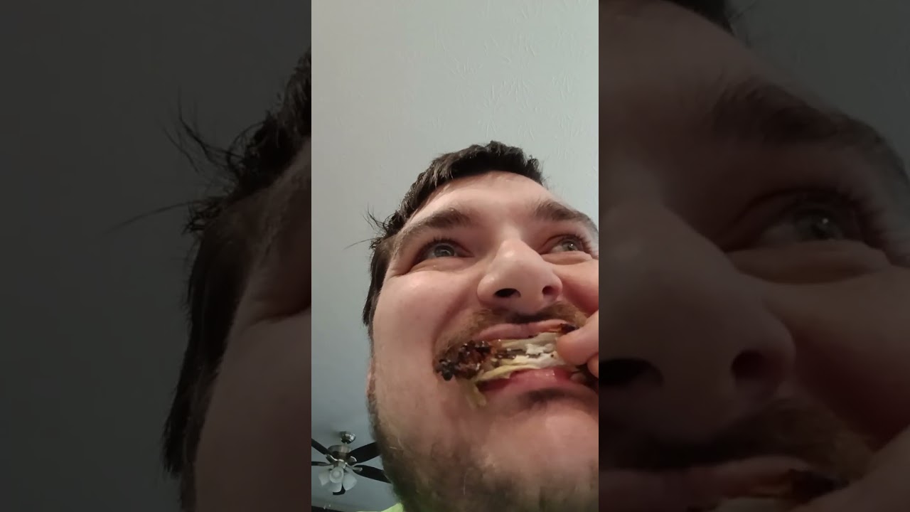 Ghost hydration sour patch kids blue raspberry+ chicken and watermelon ( food reviews/ my life)