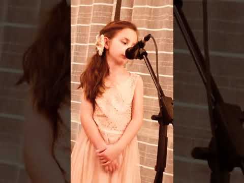 Josie sings 9 to 5 by Dolly Parton